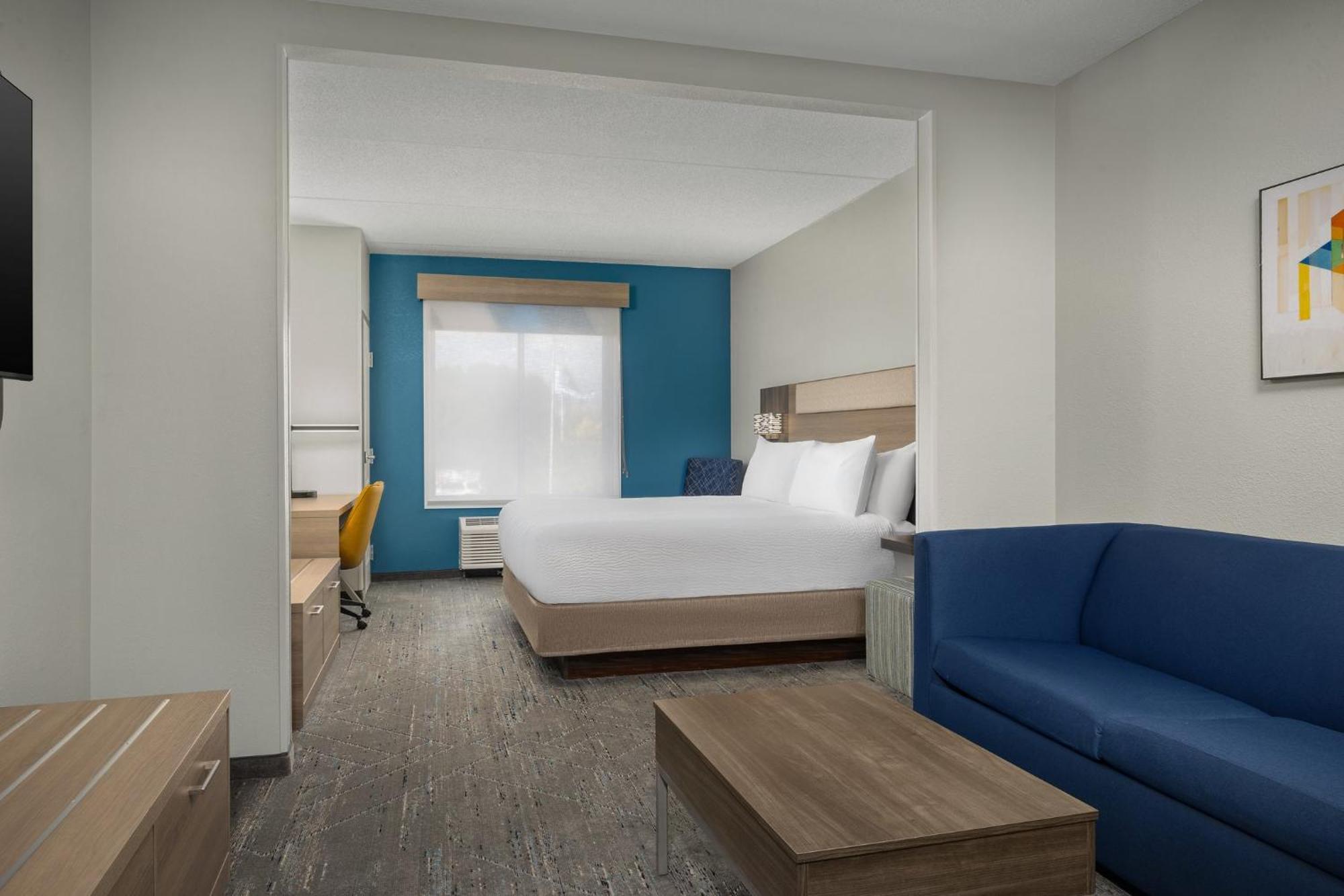 Holiday Inn Express Hotel & Suites Greensboro - Airport Area By Ihg Экстерьер фото