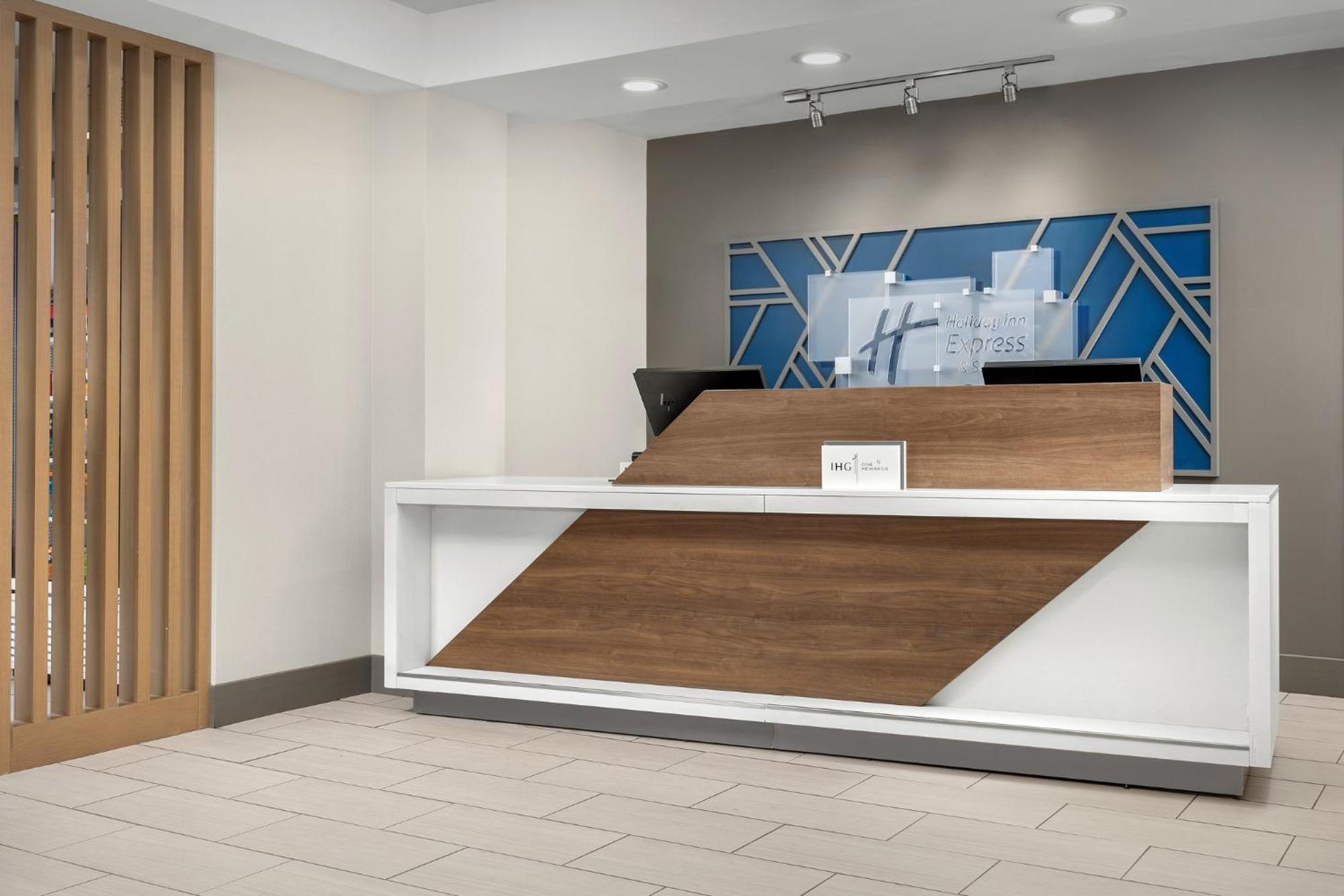 Holiday Inn Express Hotel & Suites Greensboro - Airport Area By Ihg Экстерьер фото