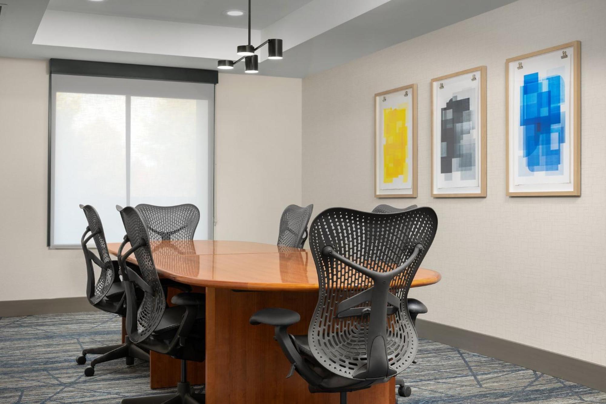 Holiday Inn Express Hotel & Suites Greensboro - Airport Area By Ihg Экстерьер фото