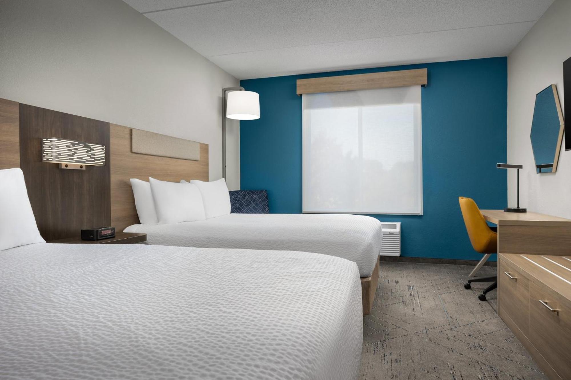 Holiday Inn Express Hotel & Suites Greensboro - Airport Area By Ihg Экстерьер фото